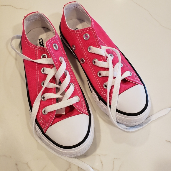 Converse Other - Girl's Pink Converse